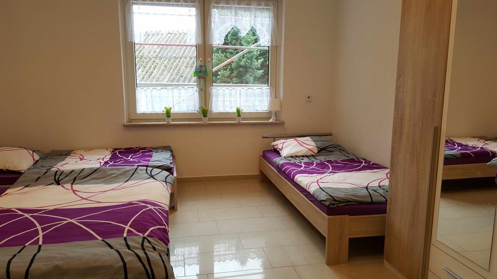 Holiday Apartment Эссен Экстерьер фото