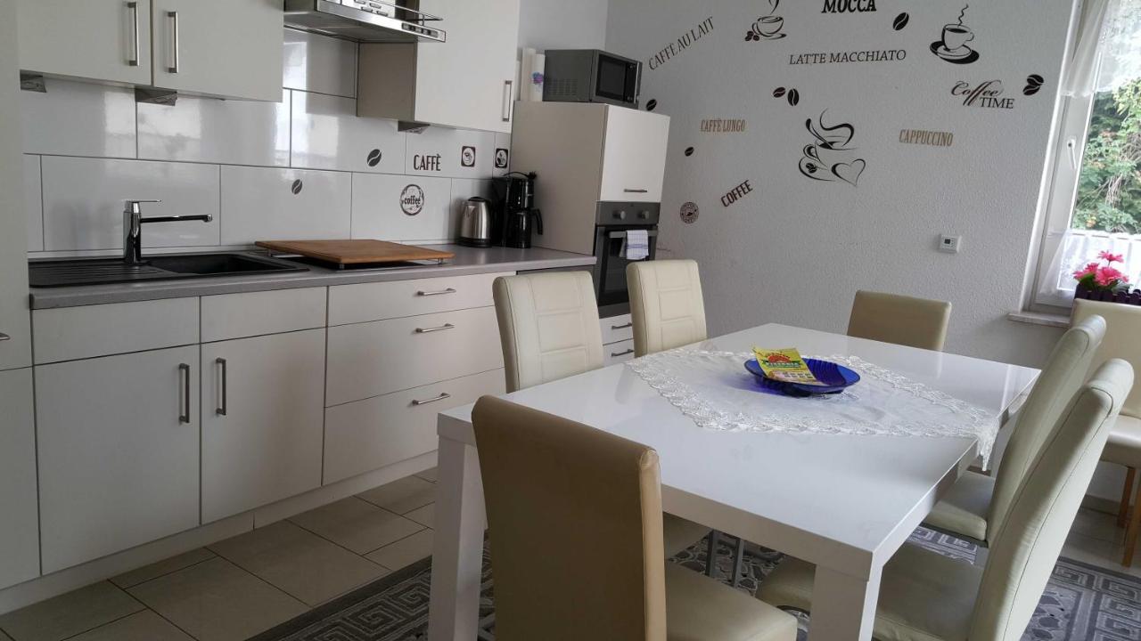 Holiday Apartment Эссен Экстерьер фото